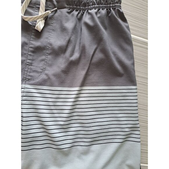 Vuori Trail Shorts Shale Neptune Stripe Mens Drawstring Pockets Gray Stripe XXL - Picture 6 of 12
